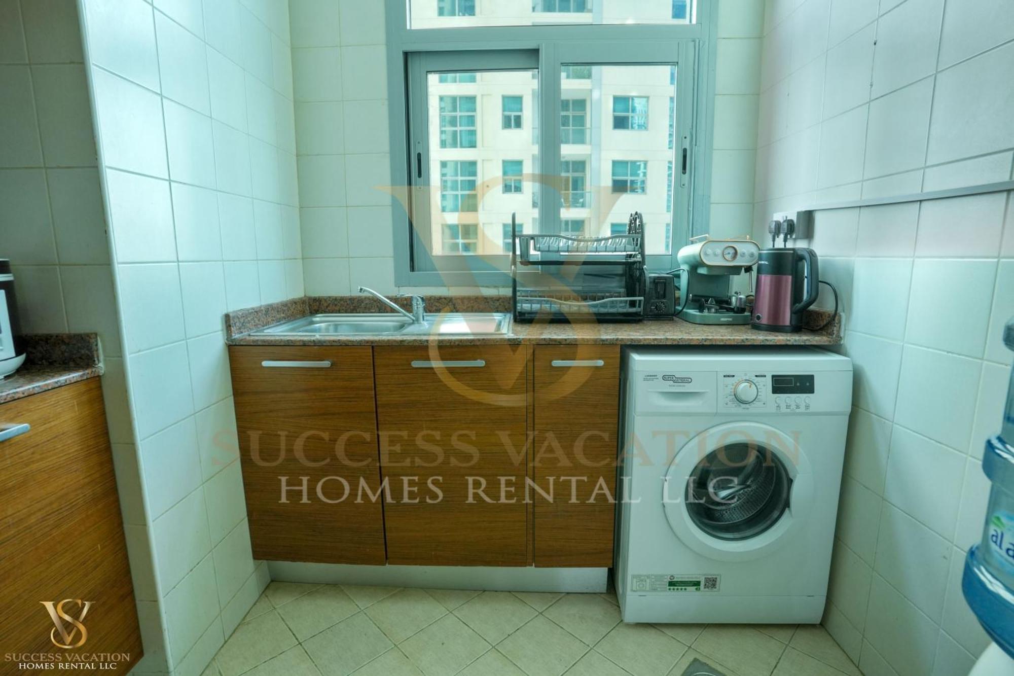 Success Luxury Apartment - 5 Min Away Marina Corniche - Free Housekeeping Provided Everyday-24-7 Staff Available For Services ดูไบ ภายนอก รูปภาพ