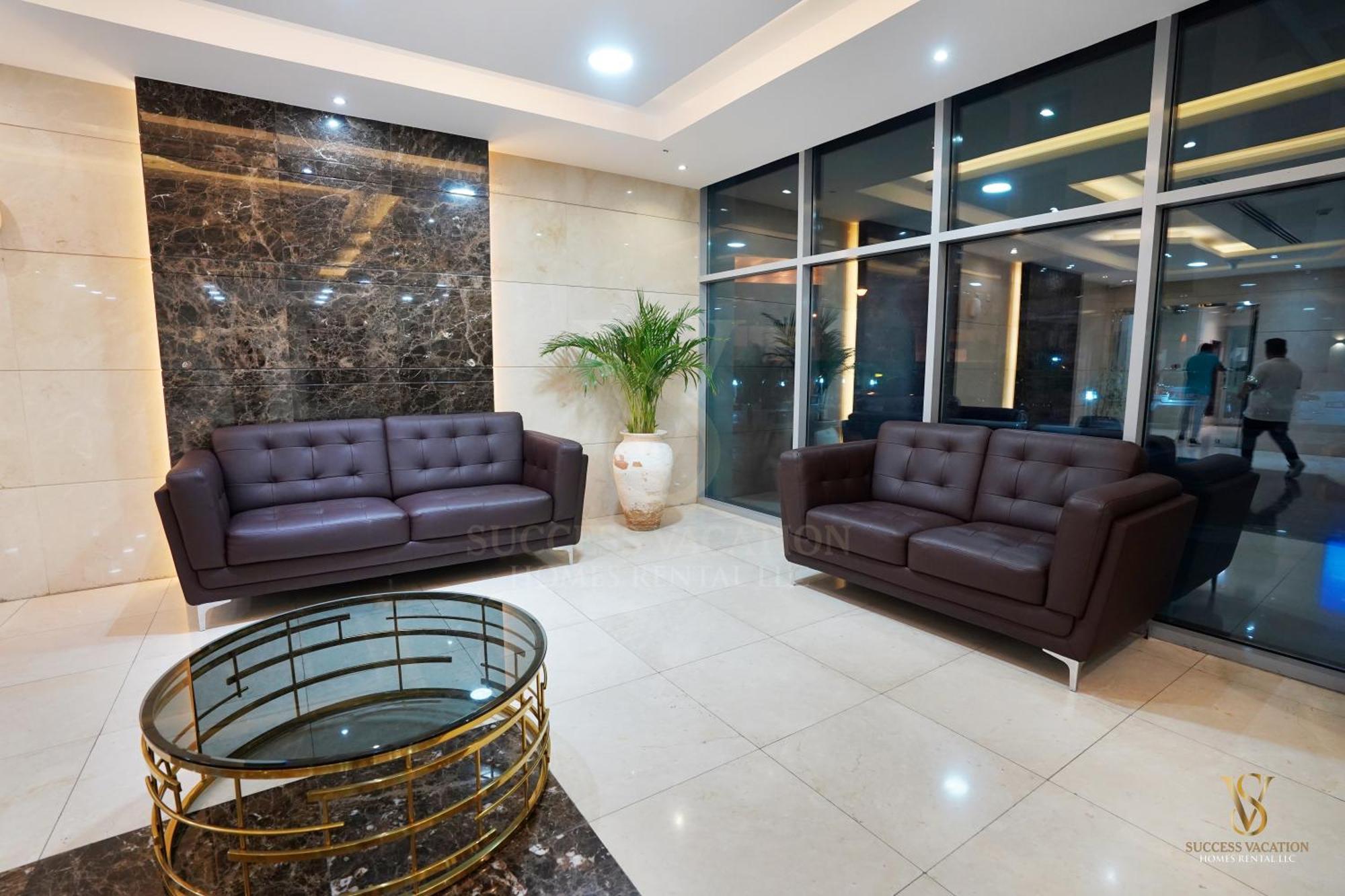 Success Luxury Apartment - 5 Min Away Marina Corniche - Free Housekeeping Provided Everyday-24-7 Staff Available For Services ดูไบ ภายนอก รูปภาพ